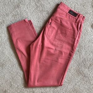 Levi’s high rise denim curve